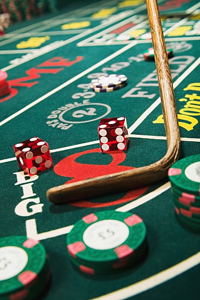 Sweet Bonanza slot with candy symbols and cluster wins